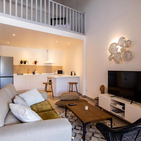 Stunning New Apartment With View Of Orient Bay Quarter of Orleans Exterior foto